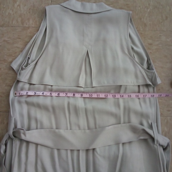 NEW PHOTOS - Banana Republic Belted Trench Dress - Picture 3 of 7
